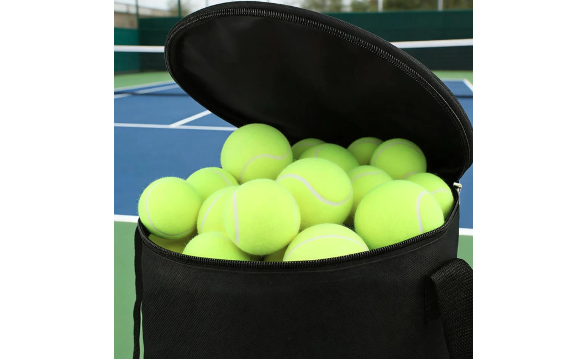 Sports Storage Bag with Shoulder Strap Multipurpose Cylindrical Gear Bag with Zipper Lightweight Multifunctional for Athletes Sports Storage Bag with Shoulder Strap Multipurpose Cylindrical Gear Bag with Zipper Lightweight Multifunctional for Athletes