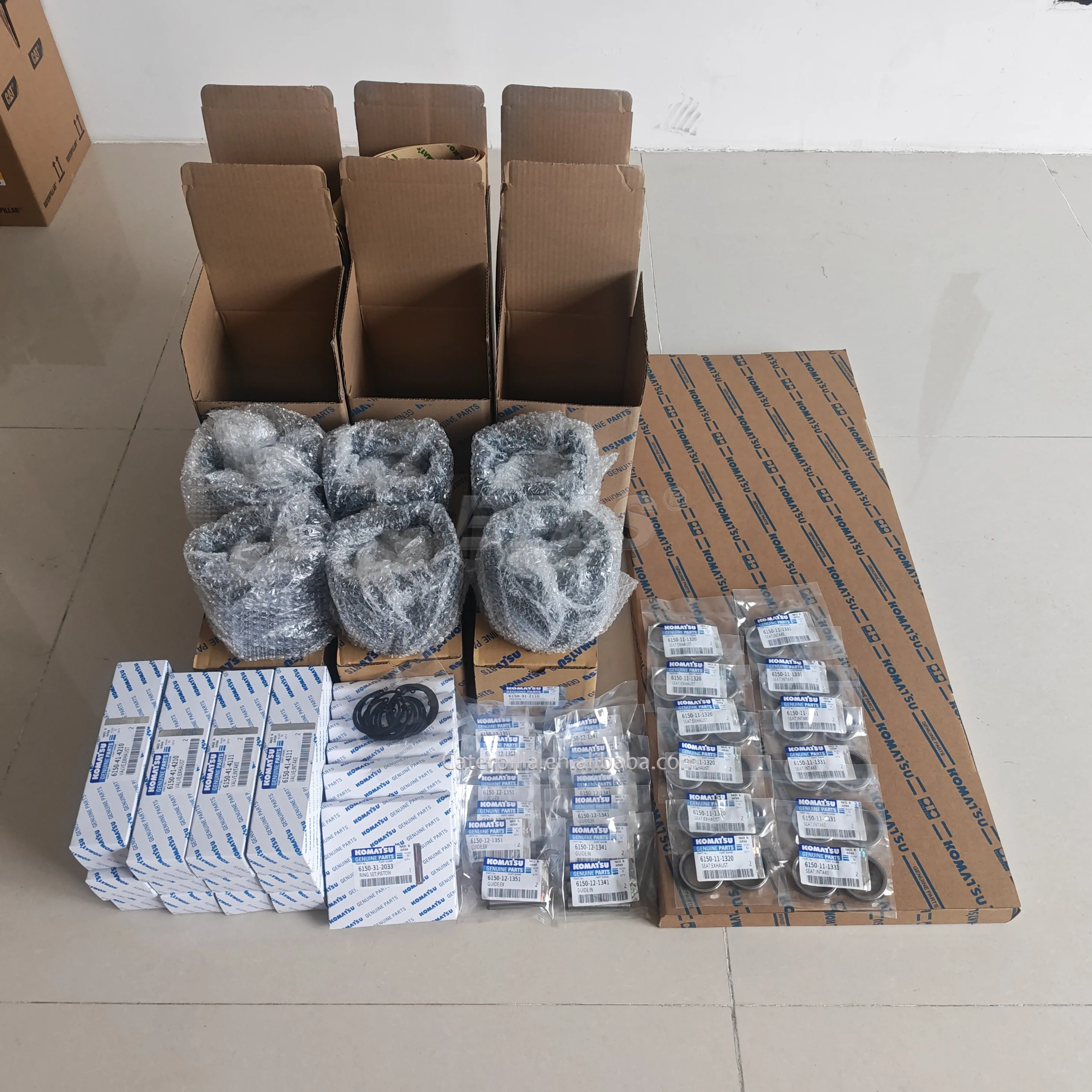 

For Komatsu SAA6D107E SAA6D114E Engines Piston Ring Cylinder Liner Kit 6151-22-2220 6150-31-2110