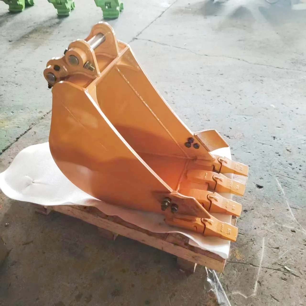 Q355B Mn Steel Mini Excavator Attachments Excavator Standard Bucket 400 Mm Width Bucket