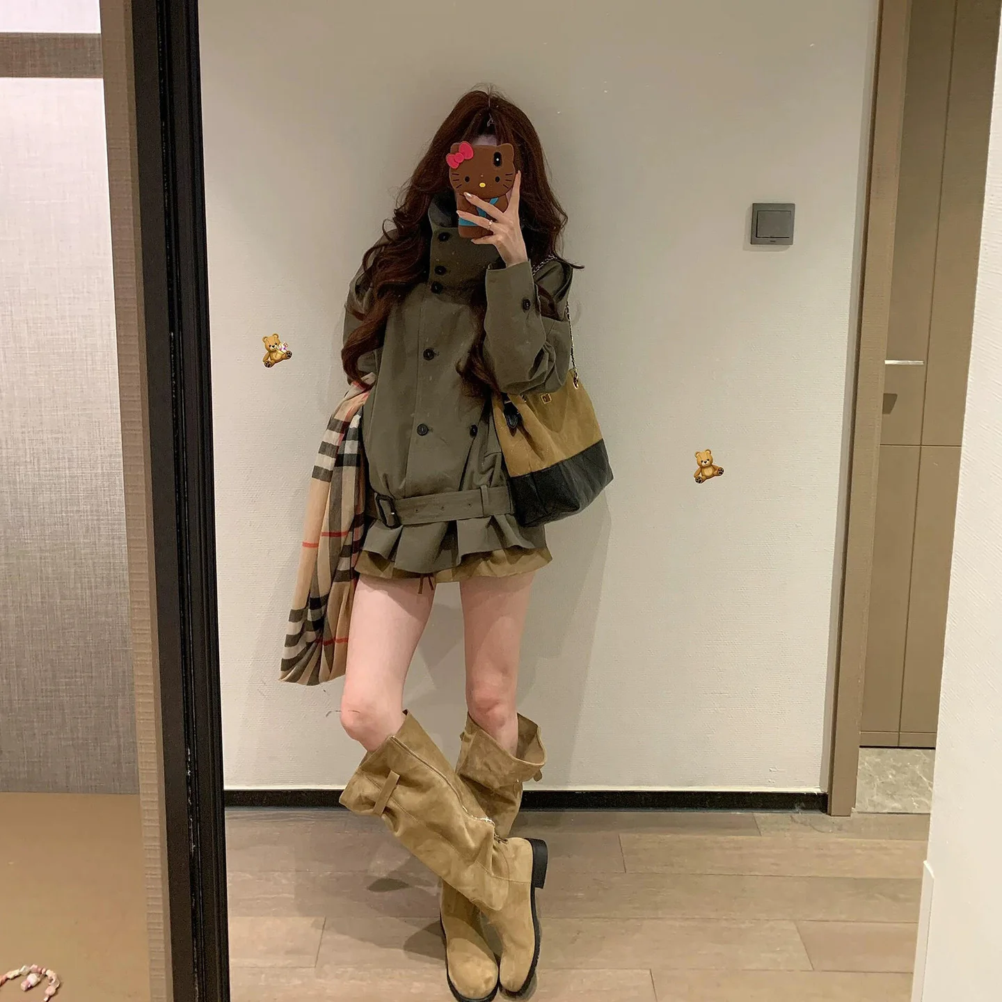2026 New Fall Women's Stand Collar Short Trench Coat Retro Double Breasted Versatile Outwear Fashion Retro Style Jacket Coat