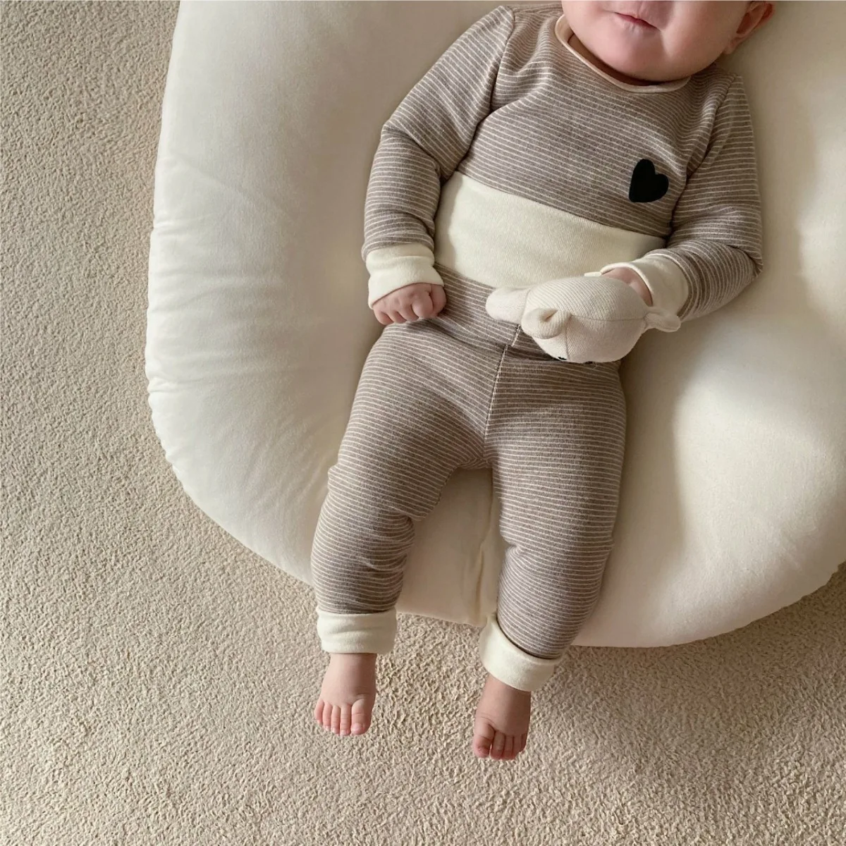 Рисунок 3 - 2025 Осенний новый полосатый боди