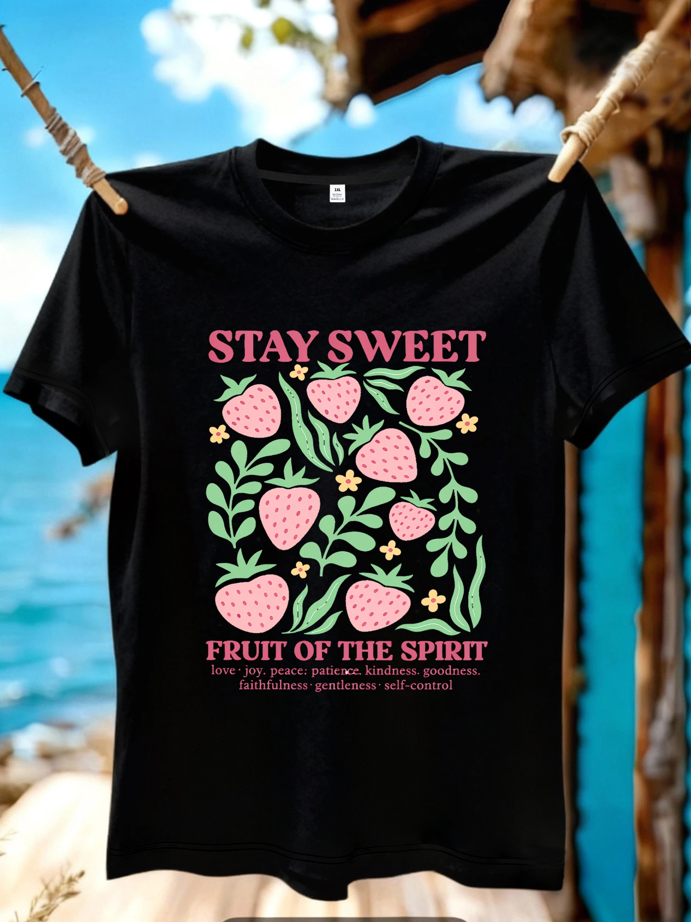 

【JYDX1123】Strawberry print plus size women's round neck T-shirt summer casual street fashion women's Joker short sleeve T-shirt
