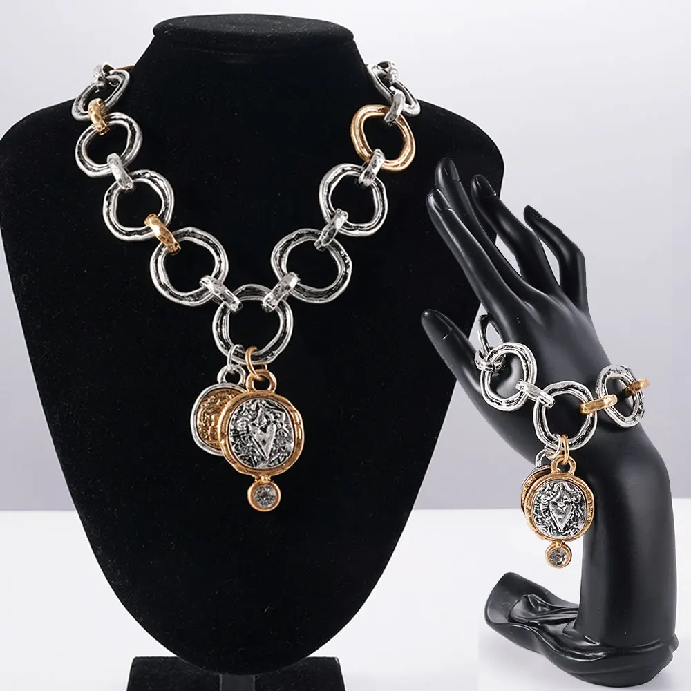

Women's Vintage Wolf Coin Pendant Necklace And Bracelet Set Gold & Silver Charms for Festival And Party Accessory Gift