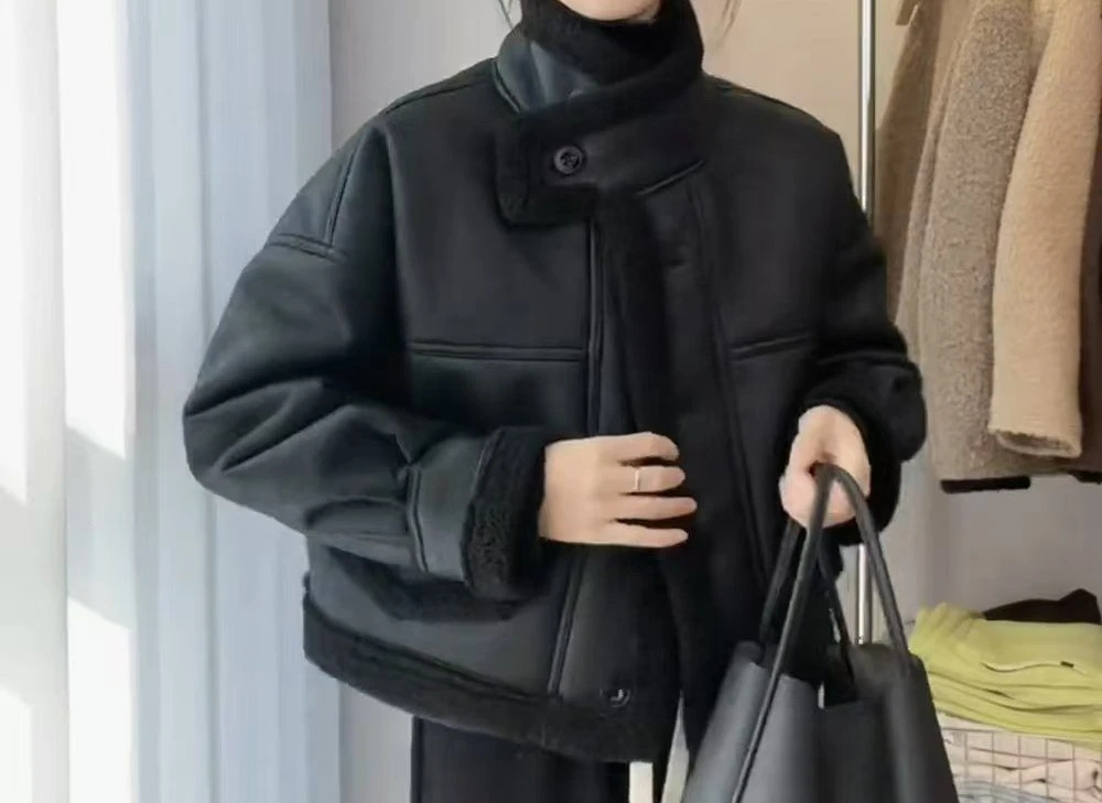 

2025 Autumn Winter New Thickened Turn-Down Collar Lamb Wool Coat for Women