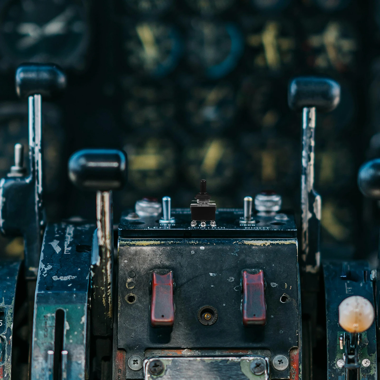 

Waterproof Cap Switch 3 Position Toggle Red Cover Heavy Duty Outdoor SPDT Long Life Easy Install Relay Component Car