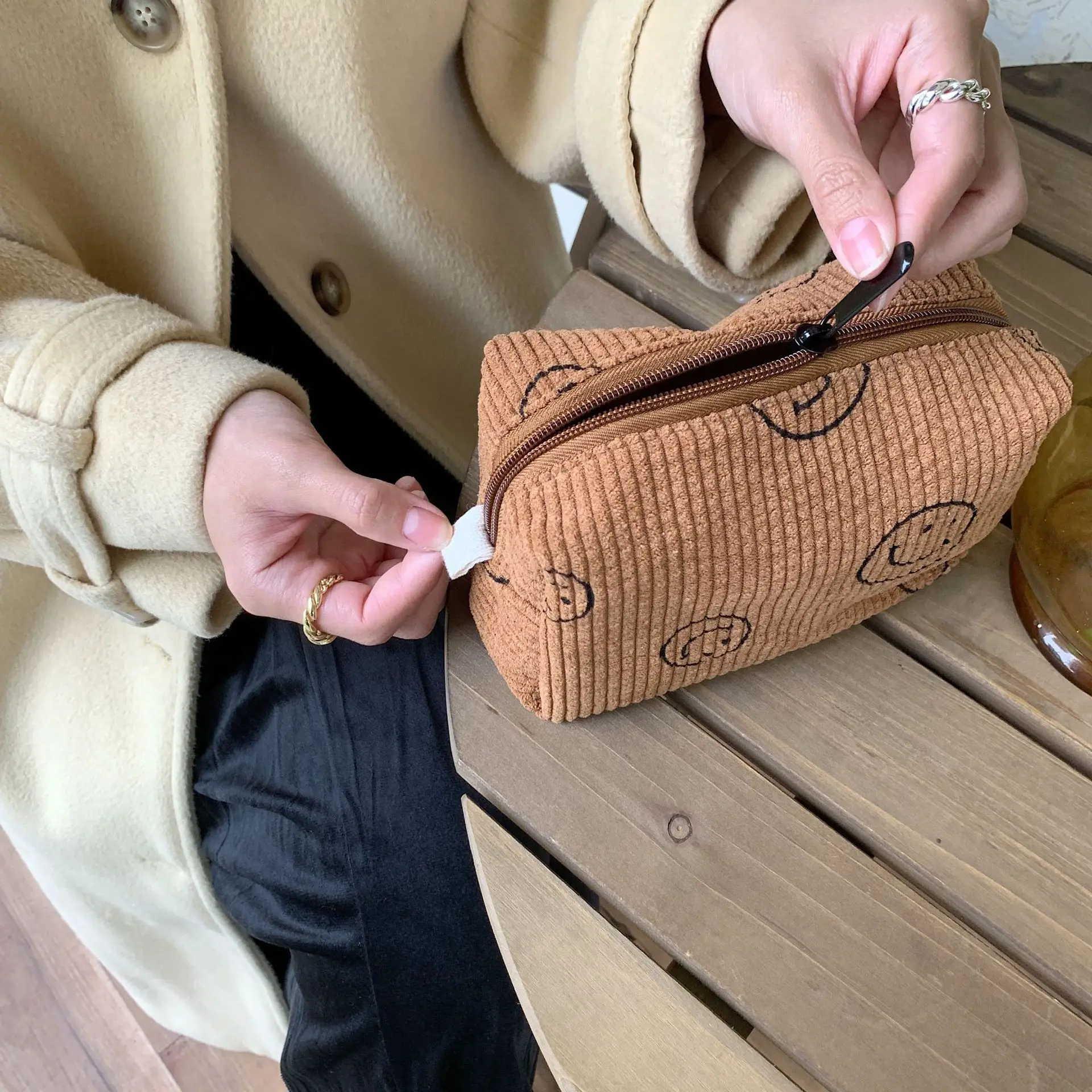 Cute Smile Corduroy Travel Cosmetic Lipstick Purse Storage Bag Kawaii Makeup Handbags Organizer Wallet Pouch Pencil Case Pen Bag