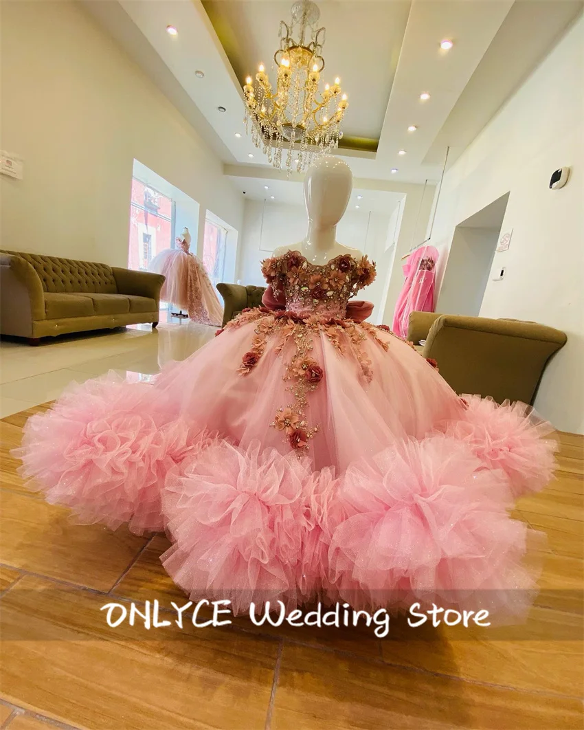 

Luxury 2024 Pink Flower Girls Dress For Weddings Ruffle Floral Applique Beading Crystals With Bow Birthday Gown Customized