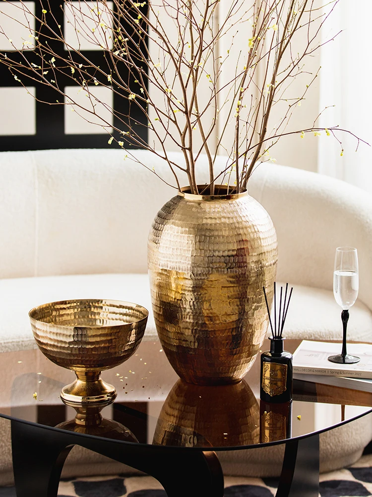 Luxurious gold brushed hammer vase flower arrangement ornaments living room dining table desktop decorative flower home