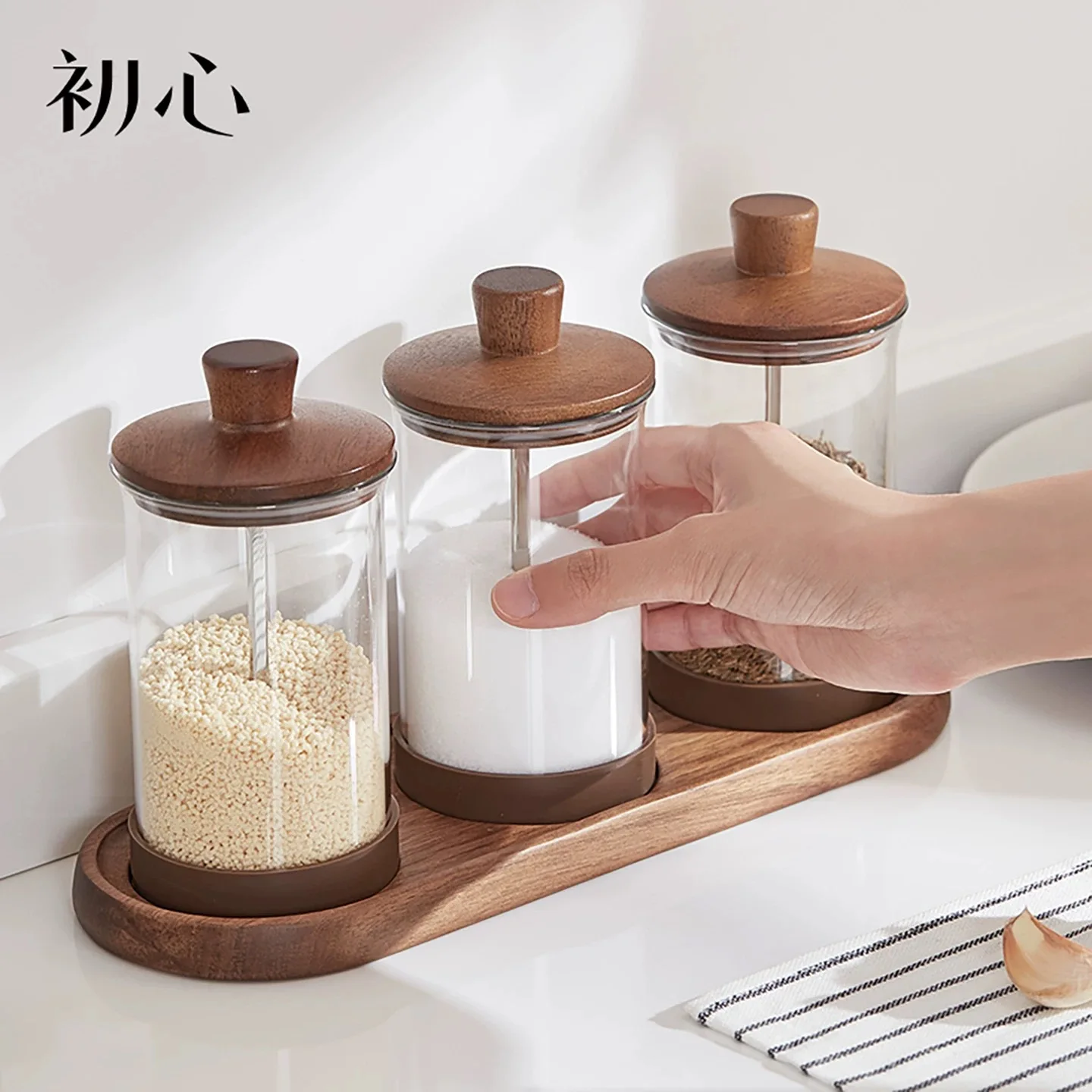 

Solid wood, ebony wood seasoning jar sealed moisture-proof seasoning box glass salt jar seasoning jar set