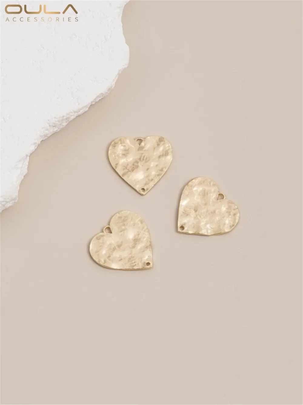 

14K Gold Bag Color Heart Shape Brass Concave and Convex Hand Chipped Double Hole Single Hole Heart Pendant Diy Hand Accessories