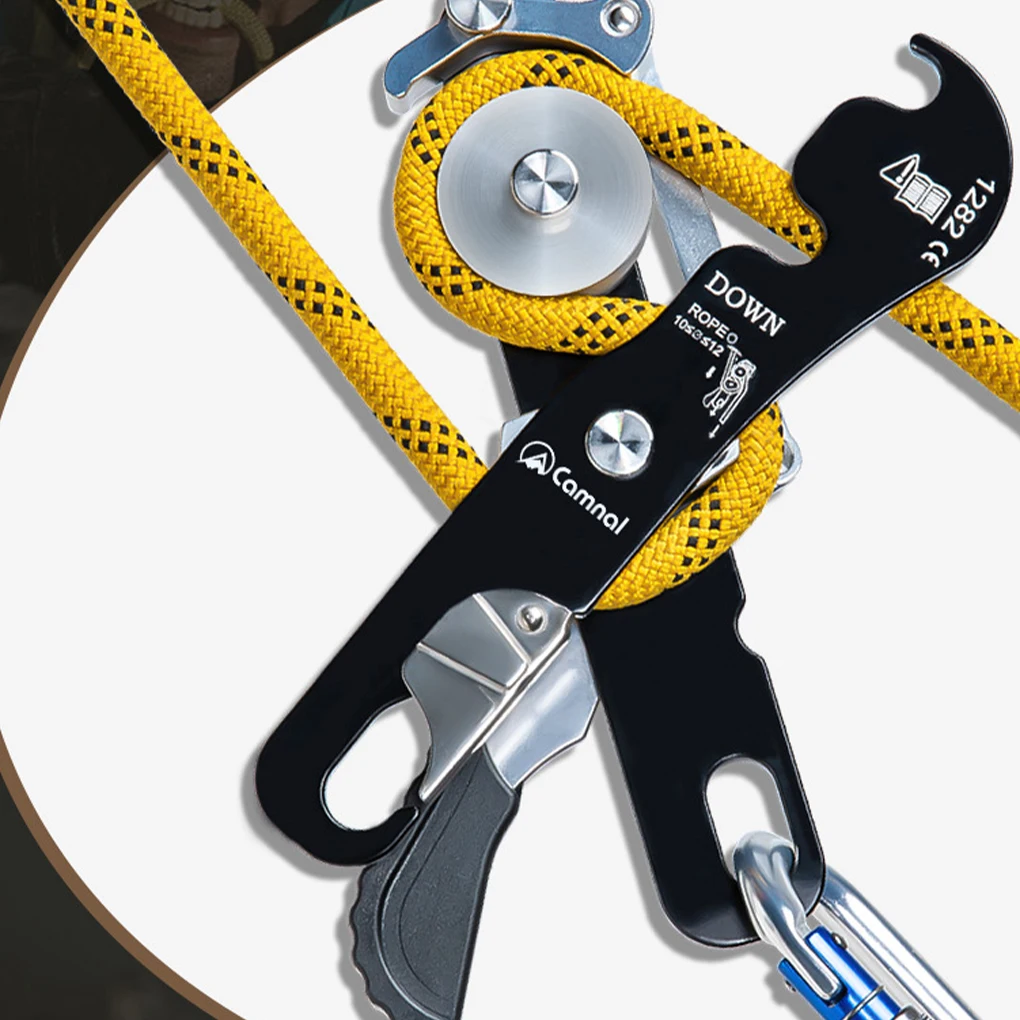 Climbing Gear Descender Tool Simple Convenient Hand-controlled Protection Equipment Protective Tool for Emergency Protecting