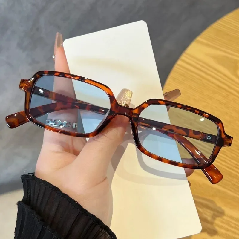 Luxurious Rectangle Sunglasses Women Oval Vintage Square Sun Glasses Men Shades Female Eyewear Anti-glare Eyewear