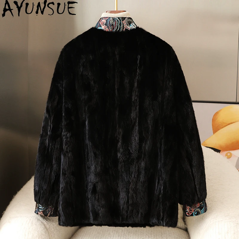 AYUNSUE معاطف فرو المنك الطبيعي للمرأة 2025 معاطف الشتاء امرأة معطف الفرو الأسود ملابس عصرية أنيقة للمرأة Ropa Mujer