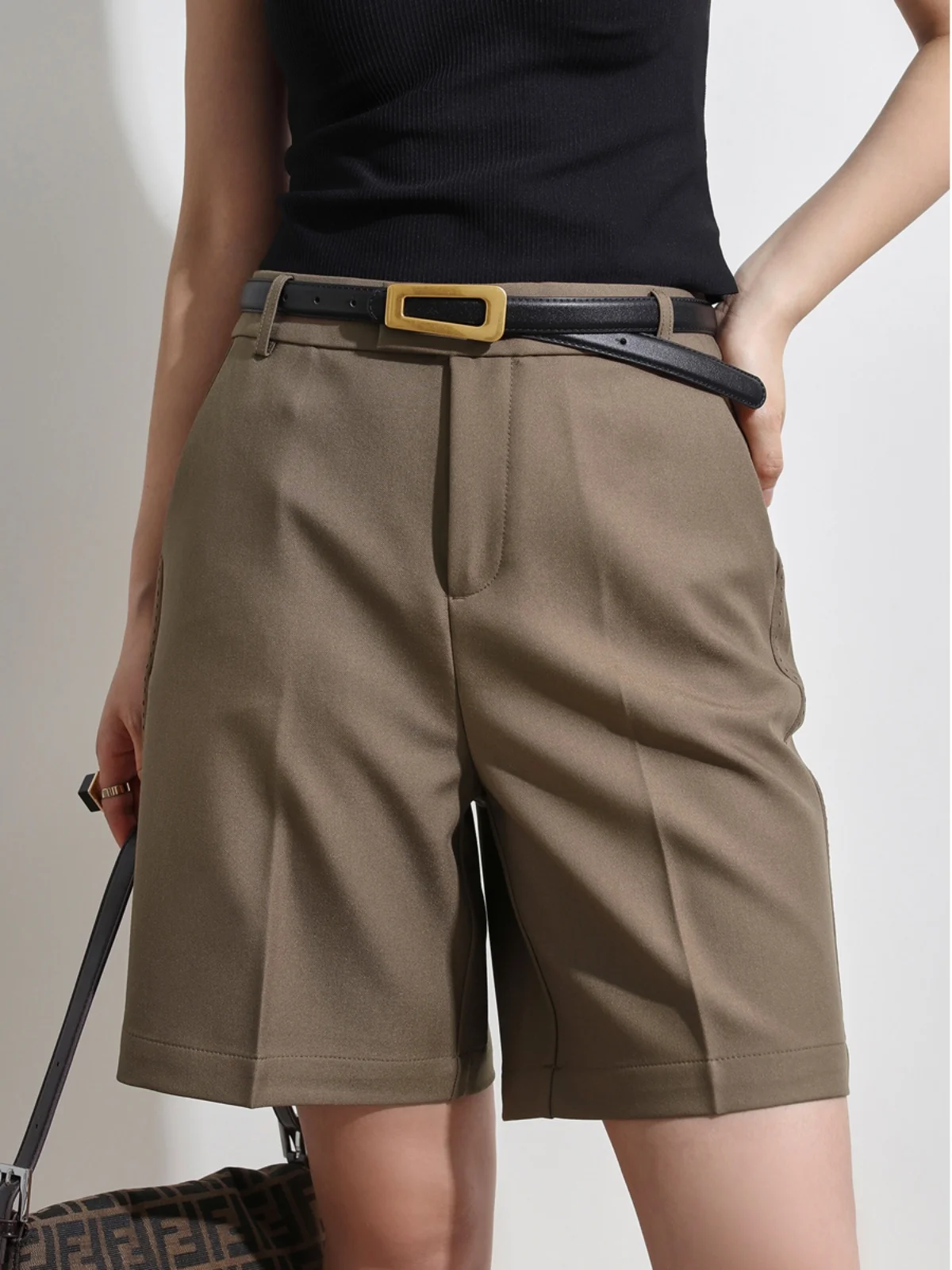 

Летний повседневный костюм Mulan 2023: брюки прямого кроя, средней длины, женские, модные, с высокой талией, с декоративными элементами, из смесового полиэстера