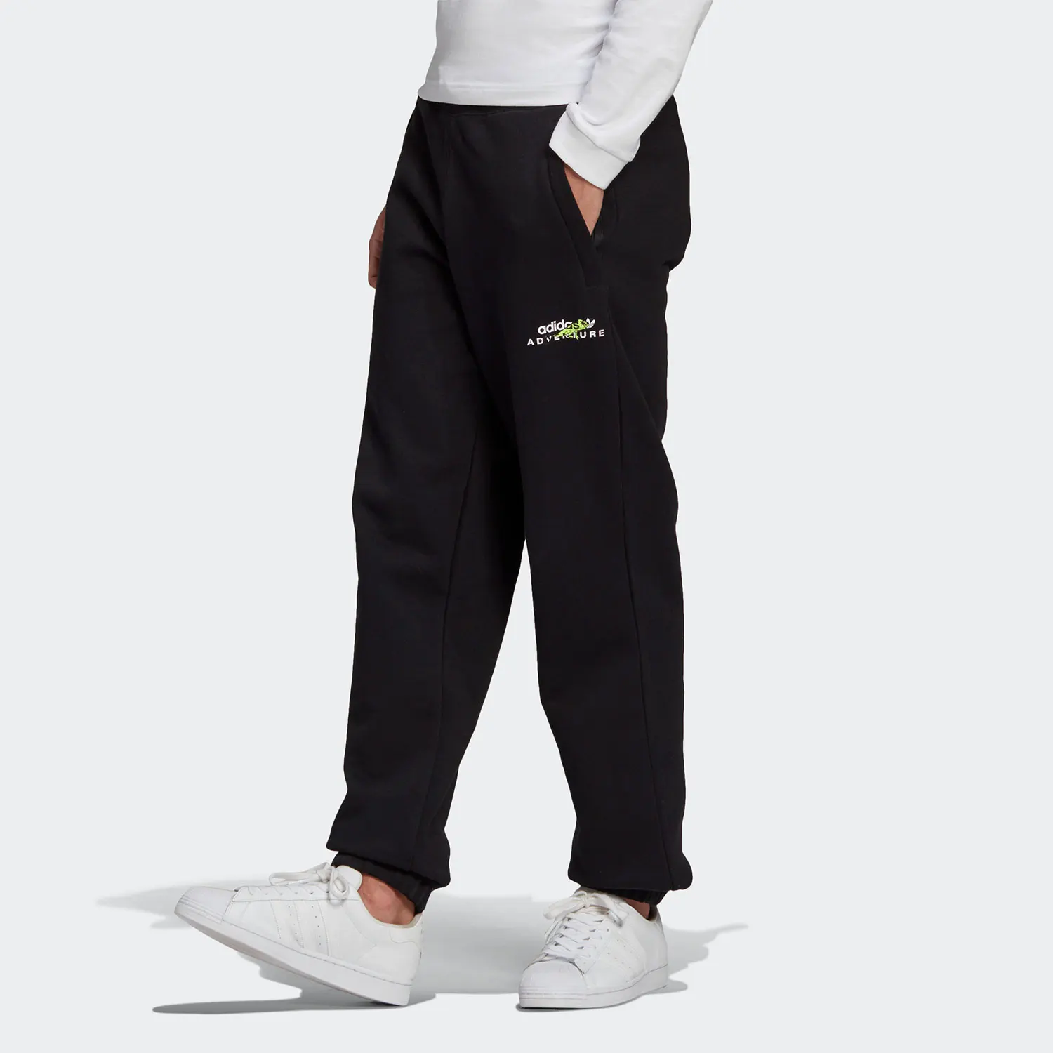 

Оригинальные мужские спортивные повседневные брюки Adidas Clover Season New GN2334