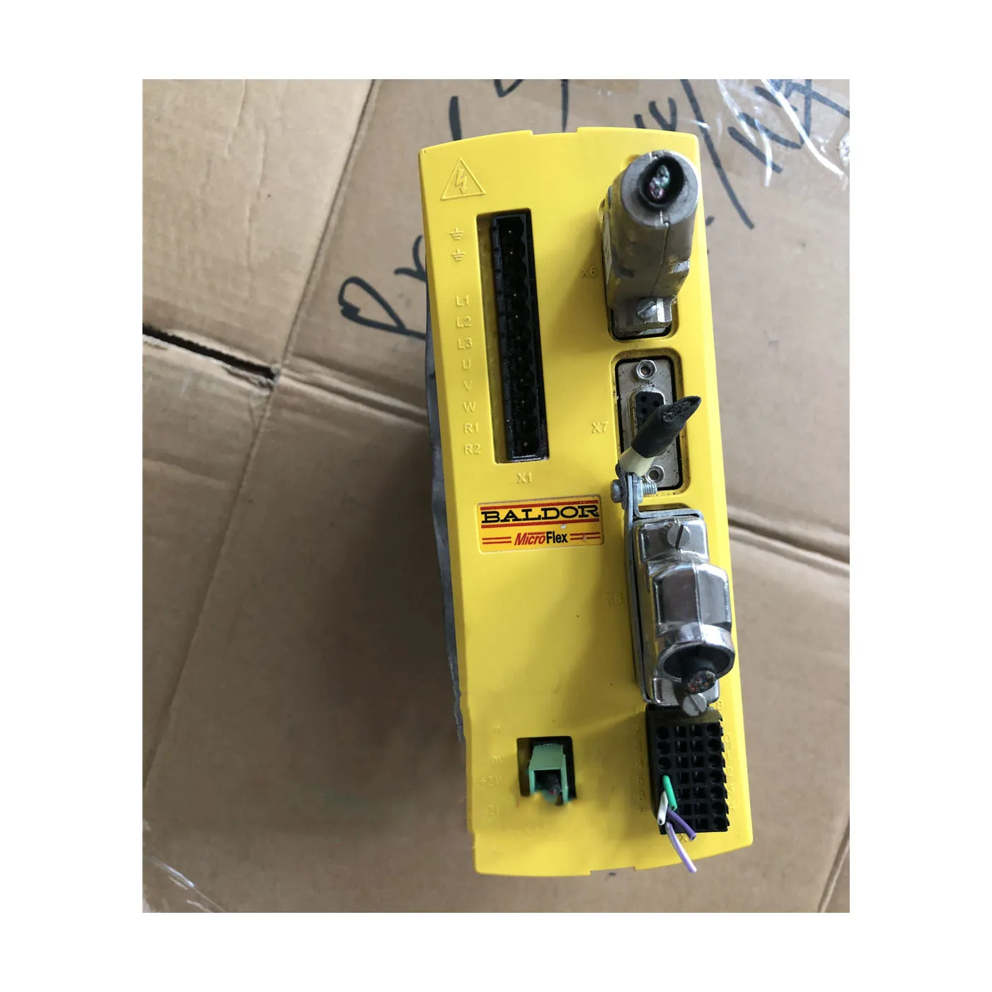 

Original BALDOR FMH2A09TR-EN43EZ Servo Drive