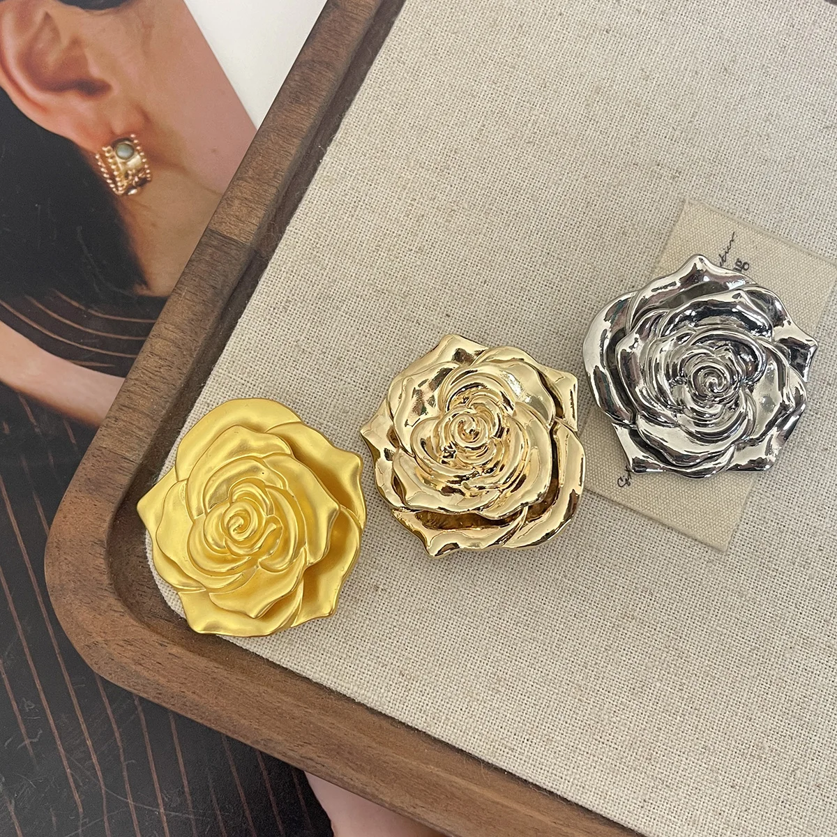2 Pieces/40Mm Oversized Three-Dimensional Rose Metal Buttons for Fur Coat Decoration, Hand-Sewn Buttons for Suit Jacket