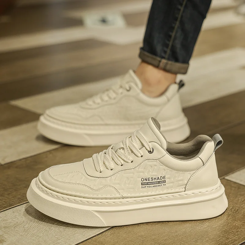 

Новые повседневные кожаные туфли для мужчин 2026 года, спортивные кроссовки из натуральной кожи, мужская обувь, студенческие белые туфли для увеличения роста, трендовые