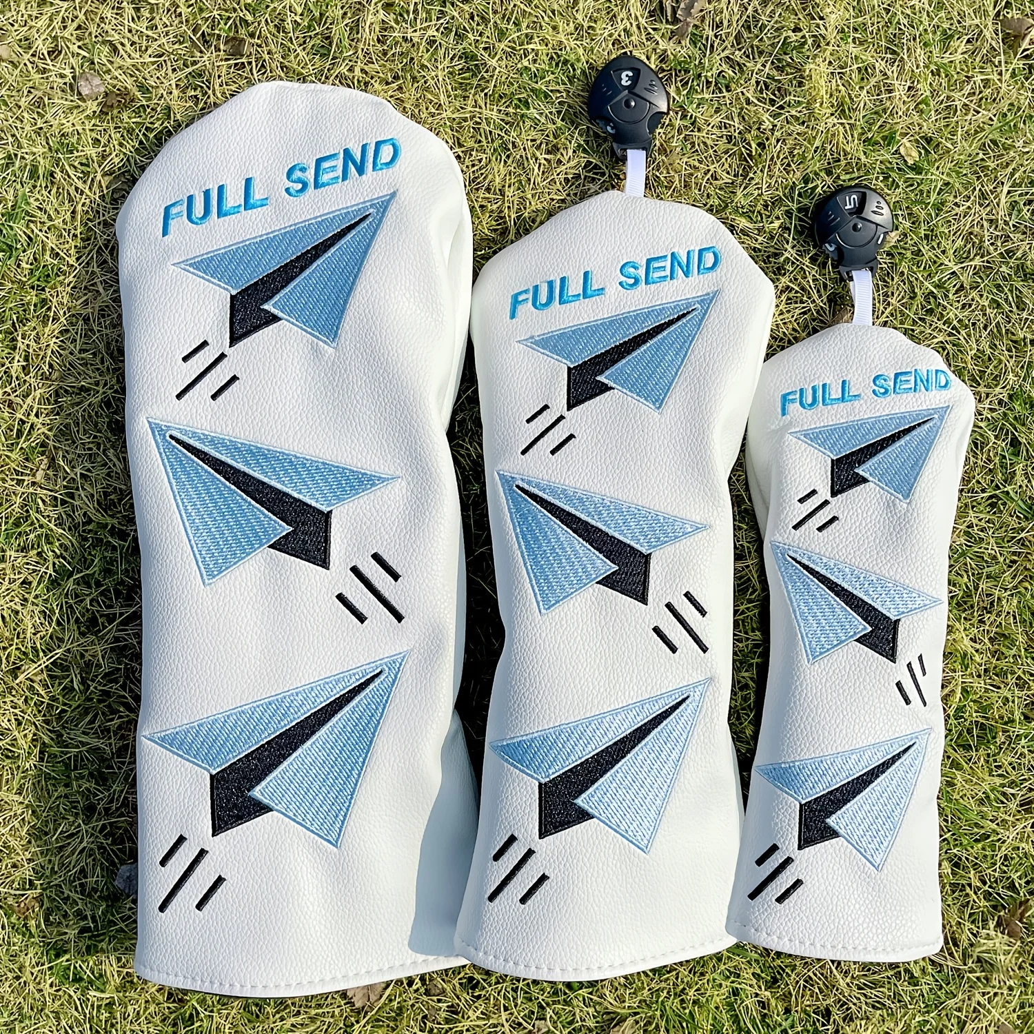 

Износостойкие чехлы для клюшек для гольфа с вышивкой в виде бумажного самолетика, стильные, подходят для аксессуаров для гольф-оборудования.