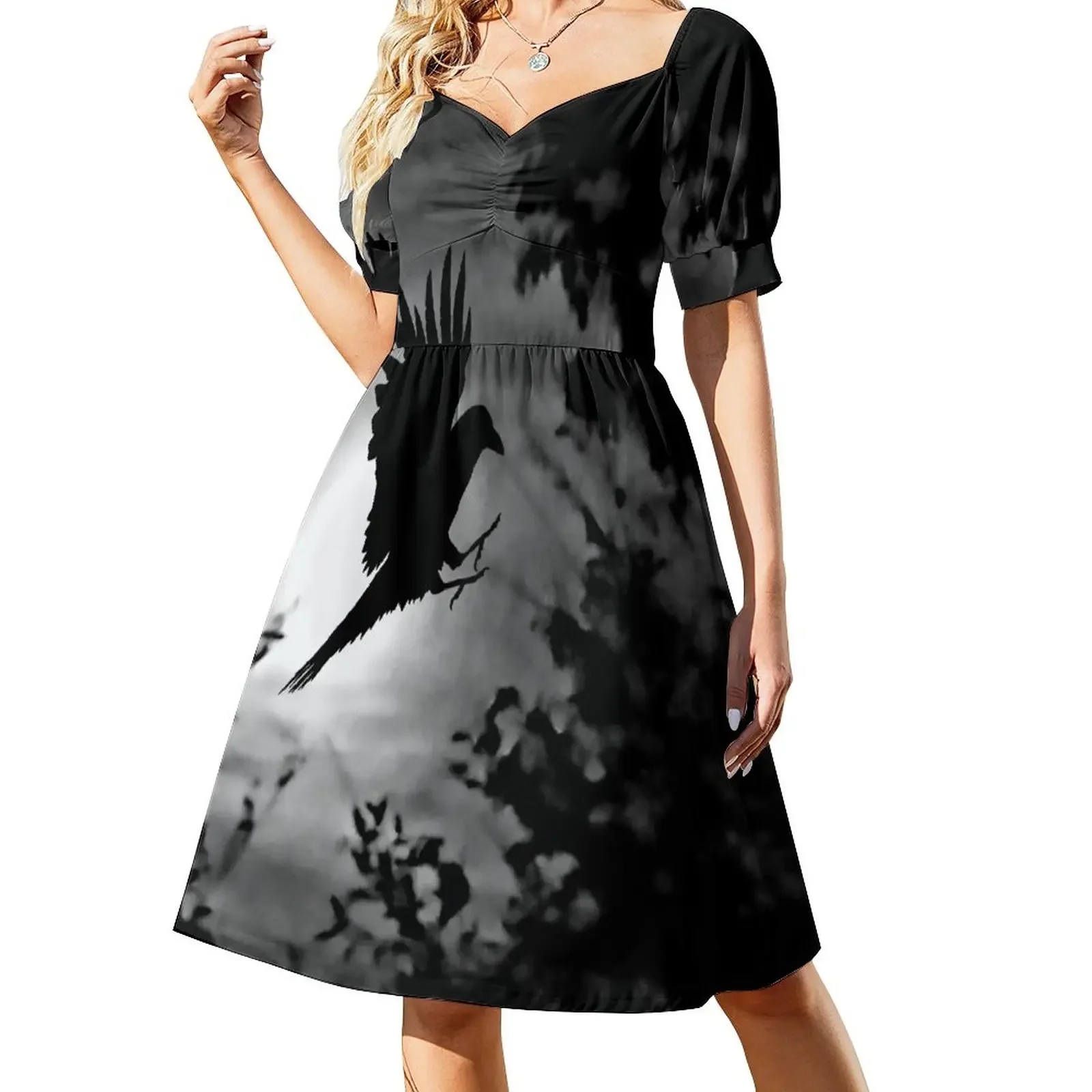 

The Raven Short-Sleeved Dress prom dress 2025 Woman clothing