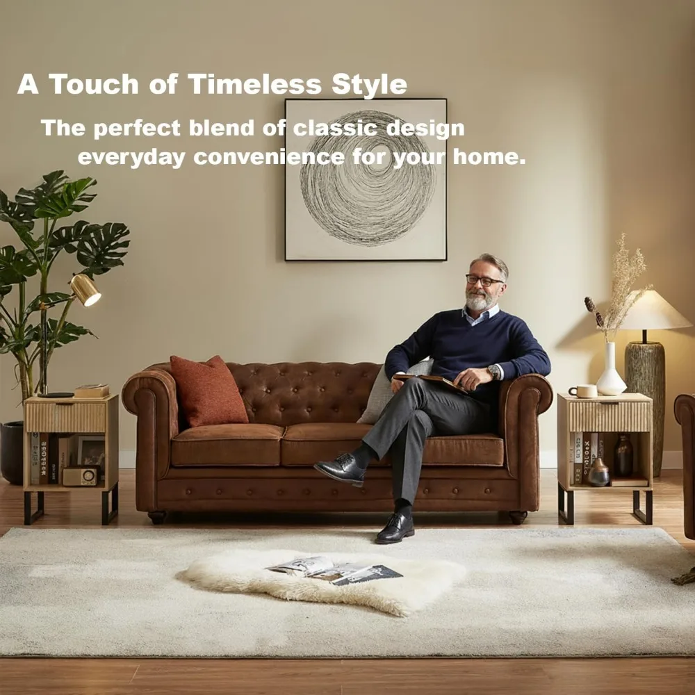 منضدة حديثة لمنتصف القرن، طاولة بجانب السرير من خشب البلوط الخفيف مع درج مخدد وتخزين مفتوح، طاولة نهائية تتميز بمعدن أسود