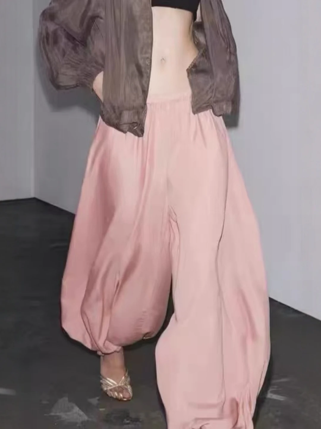 Frauen Casual Lose Flauschige Hosen Weiche Korallen Rosa Neue Ankunft Drapieren Bequeme Elastische Taille Andere Material 00%