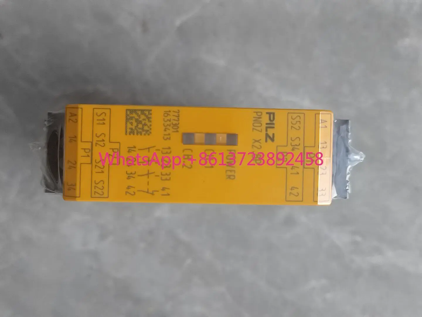 Pilz x2.8p 777301 safety relay original in stock