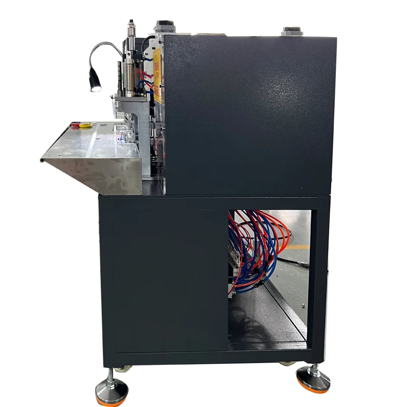 Halbschaltmaschine für Lampenschalterkabel