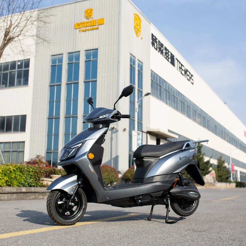 Venta caliente al por mayor motocicletas eléctricas de dos ruedas de scooter eléctrico de alta velocidad 2000W de largo alcance personalizable