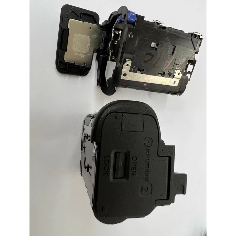 

Parts are suitable for Sony A7C battery compartment, battery cover, battery compartment group, buckle, original.
