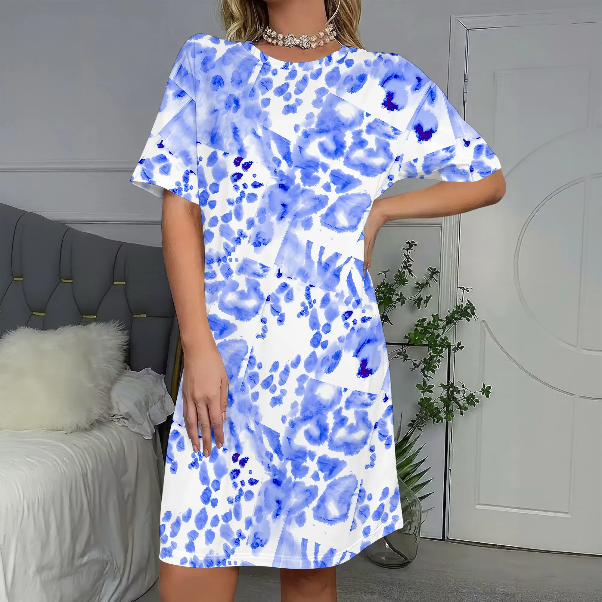 

Blue Watercolor, Abstract Print Dress, Loose Fit Shift, Casual Summer Wear, Beach Vacation Outfit, S-2XL