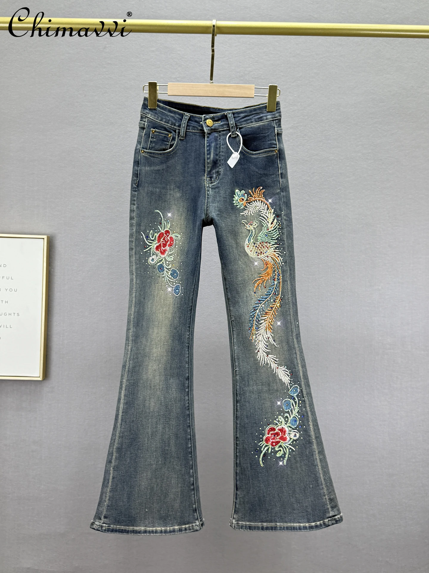 

Расклешенные джинсы для женщин, осенняя одежда 2025 года, новая мода, облегающие длинные брюки с высокой талией в этническом стиле, вышитые стразами