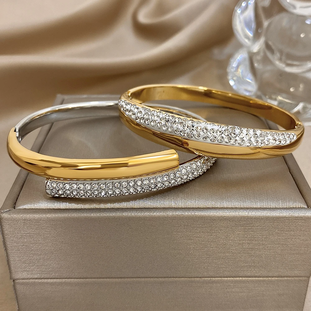 Greatera Überlappendes Strass-Armband für Damen Zweifarbiges Persönlichkeits-Edelstahl-Armreif Übertriebener Armreif Party-Geschenke