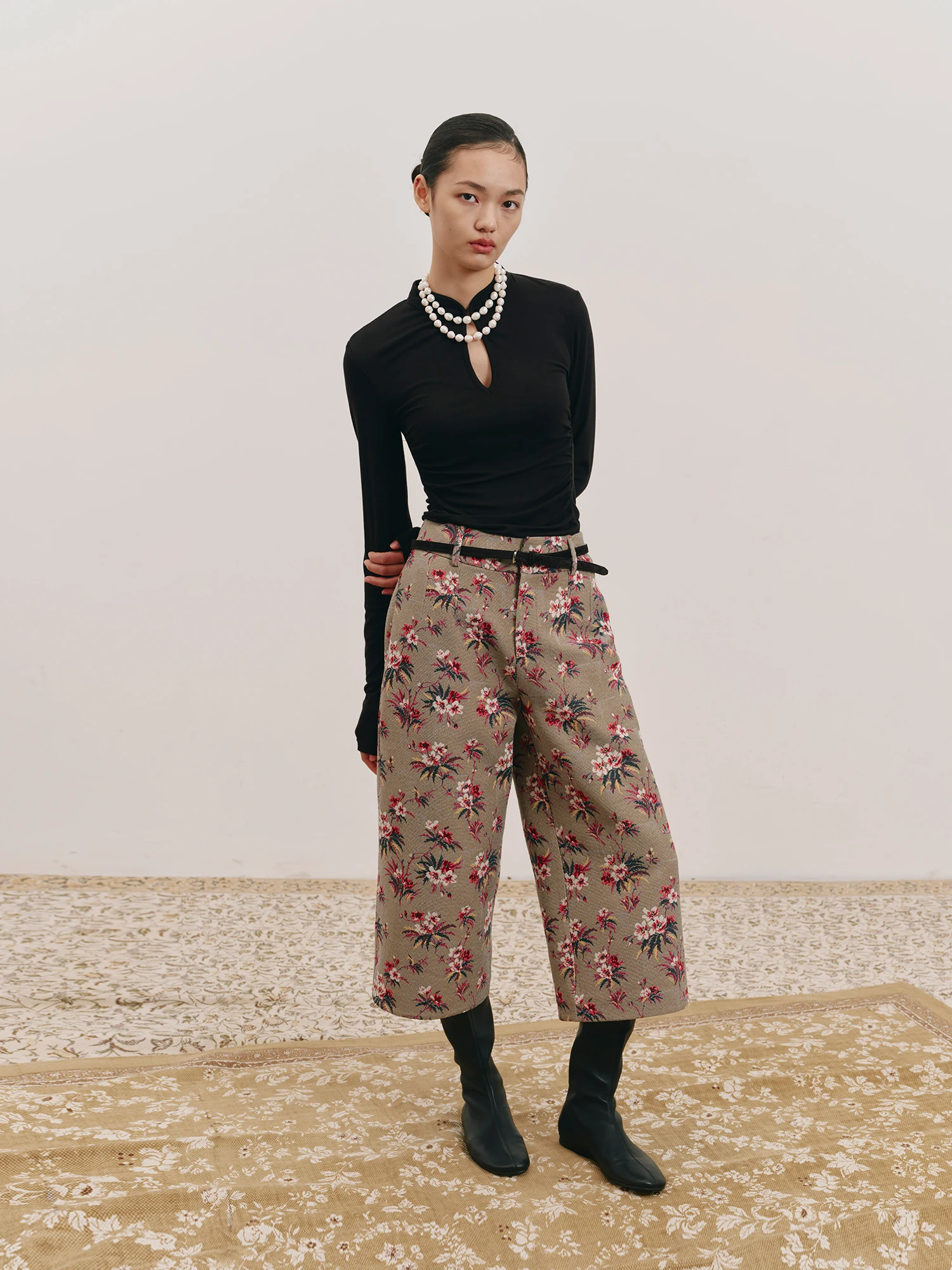 

Женские свободные винтажные брюки PBlueDot Spring 2025 с вышивкой Tka, прямые, бежевые, модель Eighteen, для повседневной носки