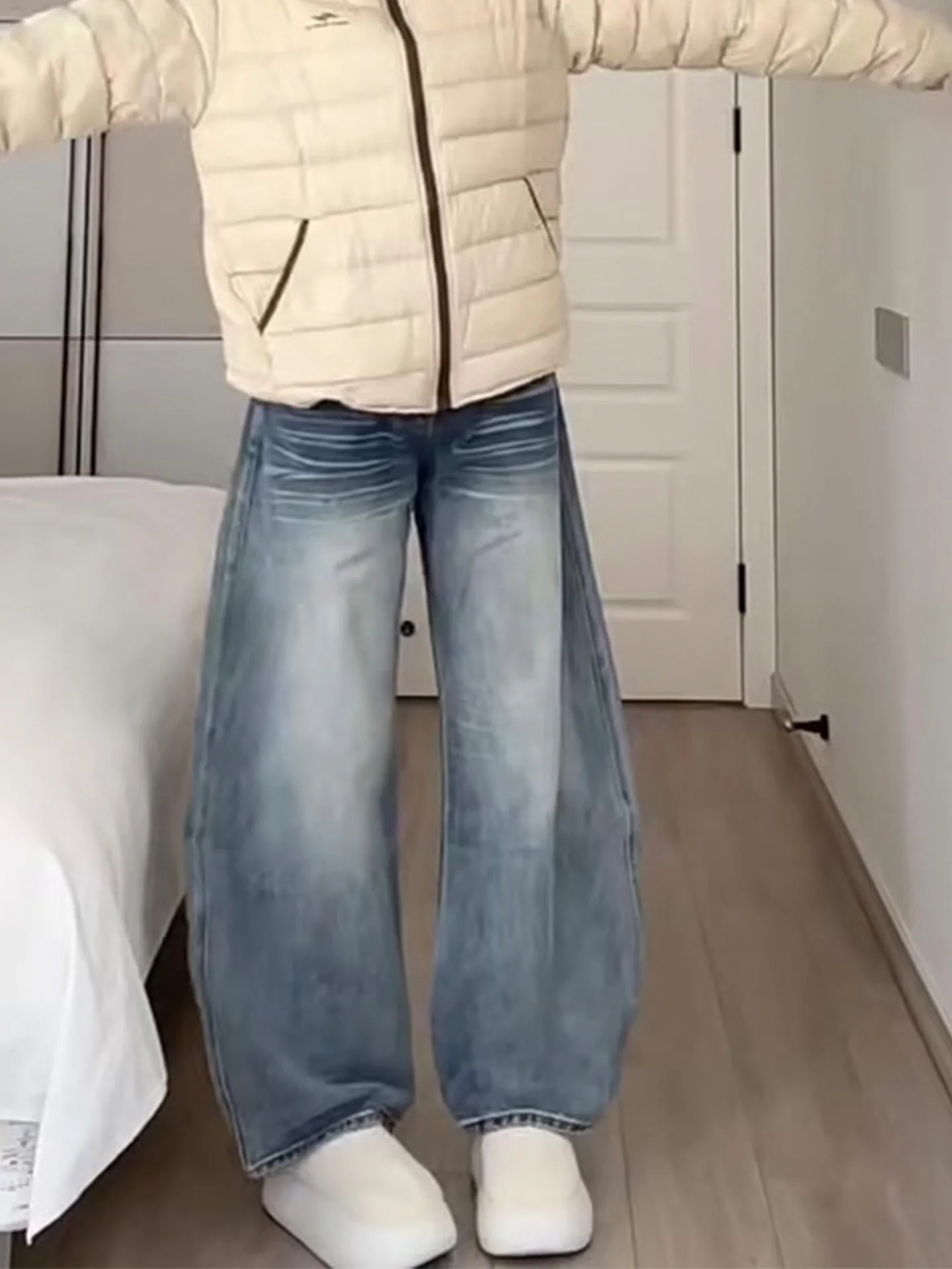 Dżinsy wyszczuplające w dużych rozmiarach, damskie spodnie z wysokim stanem i szerokimi nogawkami, codzienne, z efektem sprania, rozkloszowane spodnie typu bootcut.