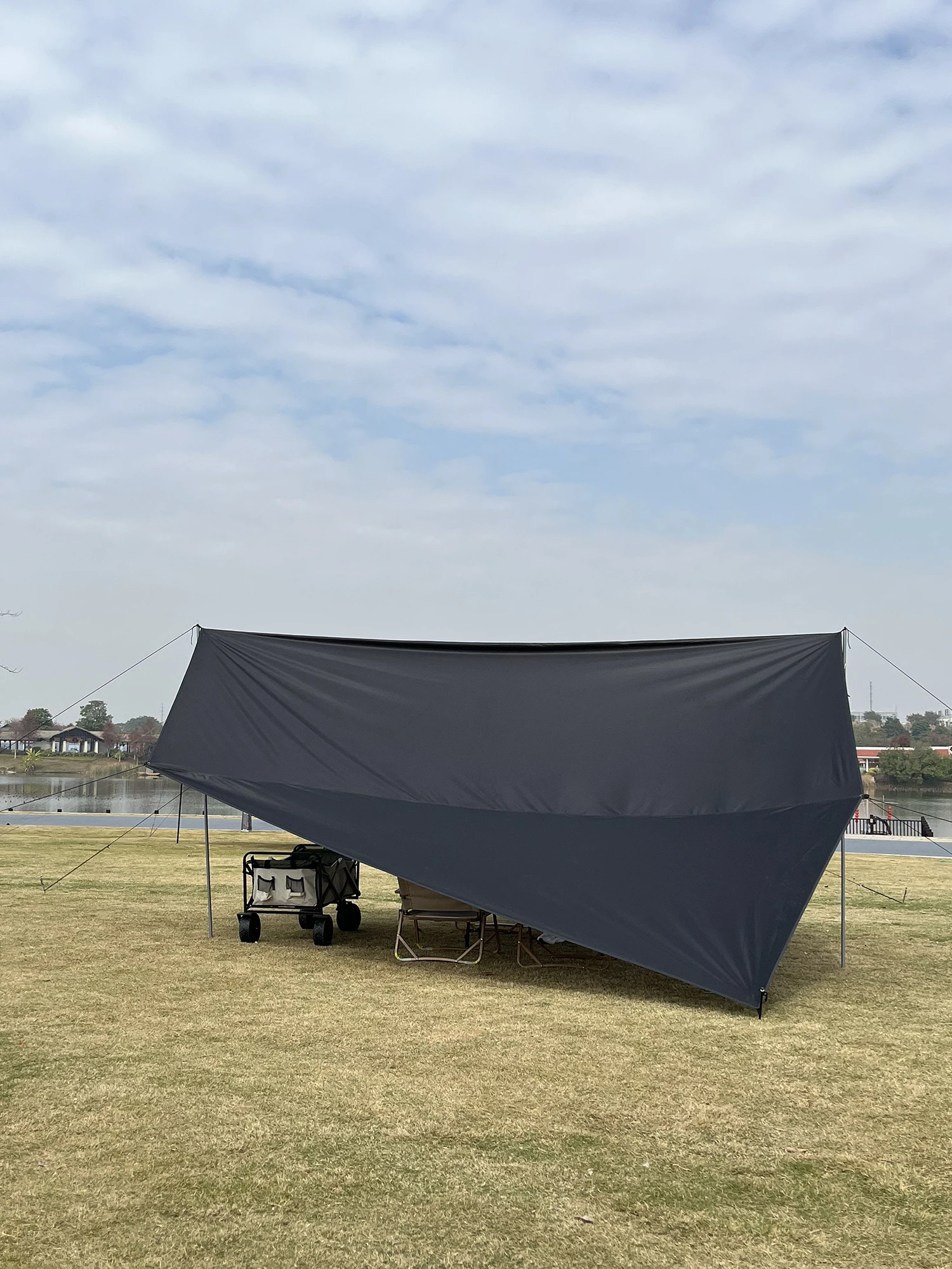 Schwarz Beschichtete Wasserdichte Plane 2,5x4m Auto-Seitenmarkise Sonnenschutz Outdoor Camping Überdachung SUV Zelt UV-Schutz Kofferraum-Abdeckung – Detail 37