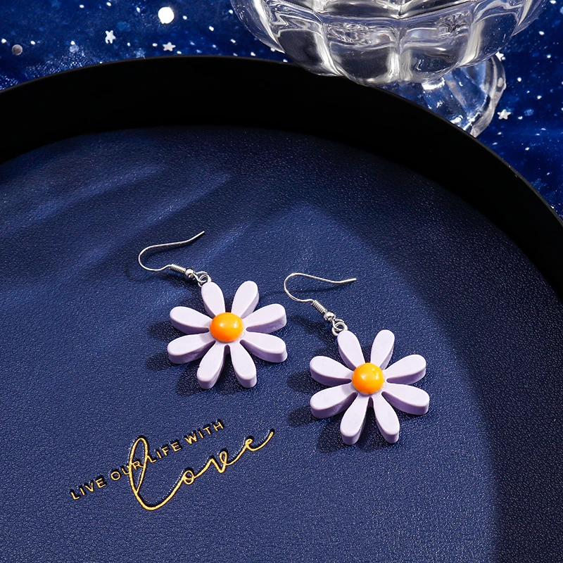 Aihua Süßigkeiten Farbe Harz Gänseblümchen Blumen Ohrringe koreanische Mode baumelt Ohrring für Frauen Mädchen Schmuck Geschenke – Detail 3