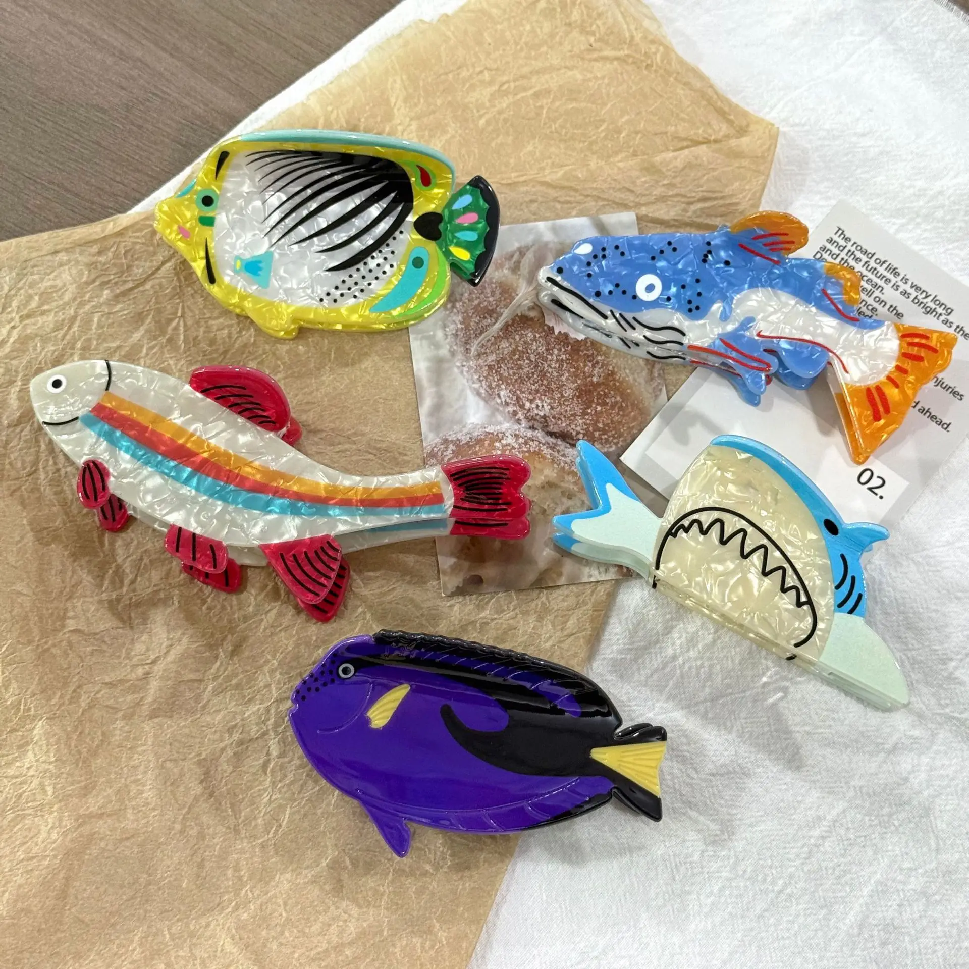 2025 ใหม่Ocean SeriesอะคริลิคผมClawสัตว์Tropical Fish Clawคลิปฤดูร้อนปูคลิปผมสําหรับหญิงสาวอุปกรณ์เสริมผม
