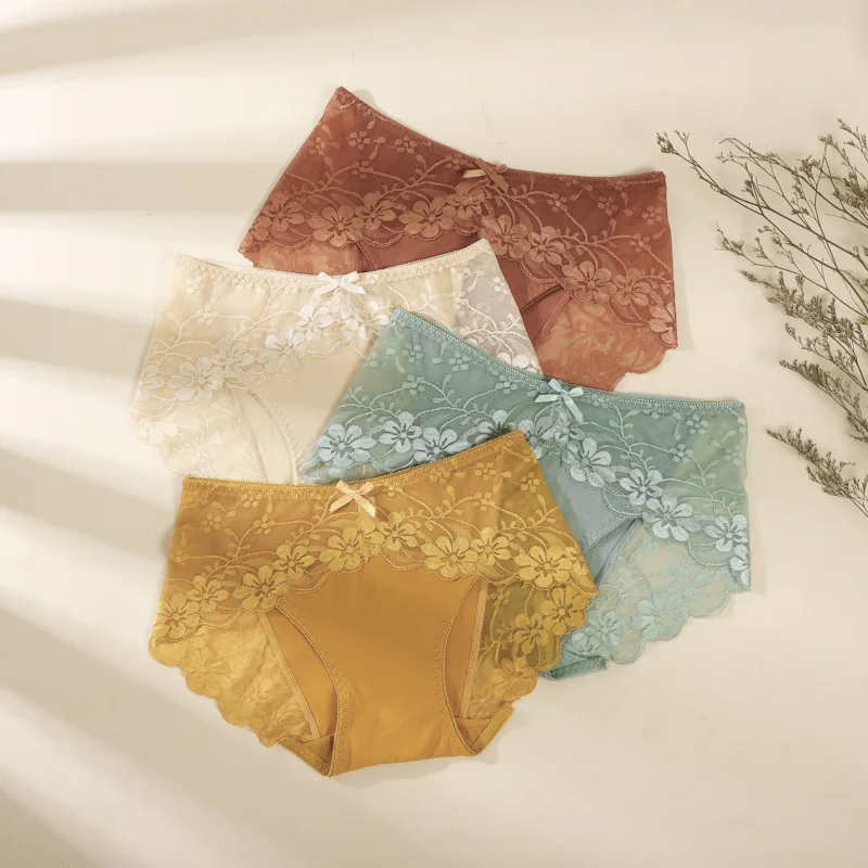 

Sexy Women's Butterfly Knot Multi-colored Pure Cotton Comfortable Triangle Panties With Sexy Lace Mid-Waist Trim Underwear