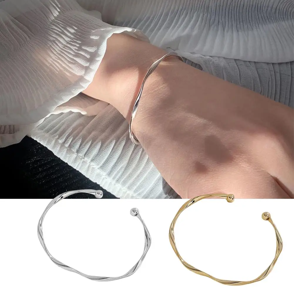 Mobius Bracelet Female Ins Cold Twisted Bracelet Simple Fashion Jewelry Bangle Party Design Jewelry Fine Women Gifts Openin C7V4