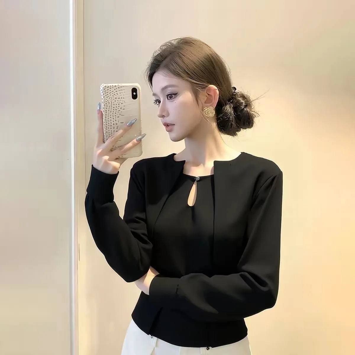 

Slim Fit Long Sleeve Black Hollow out T-Shirt Women's Fashion Spring New Style Korean Version Breathable Comfortable round Ne...