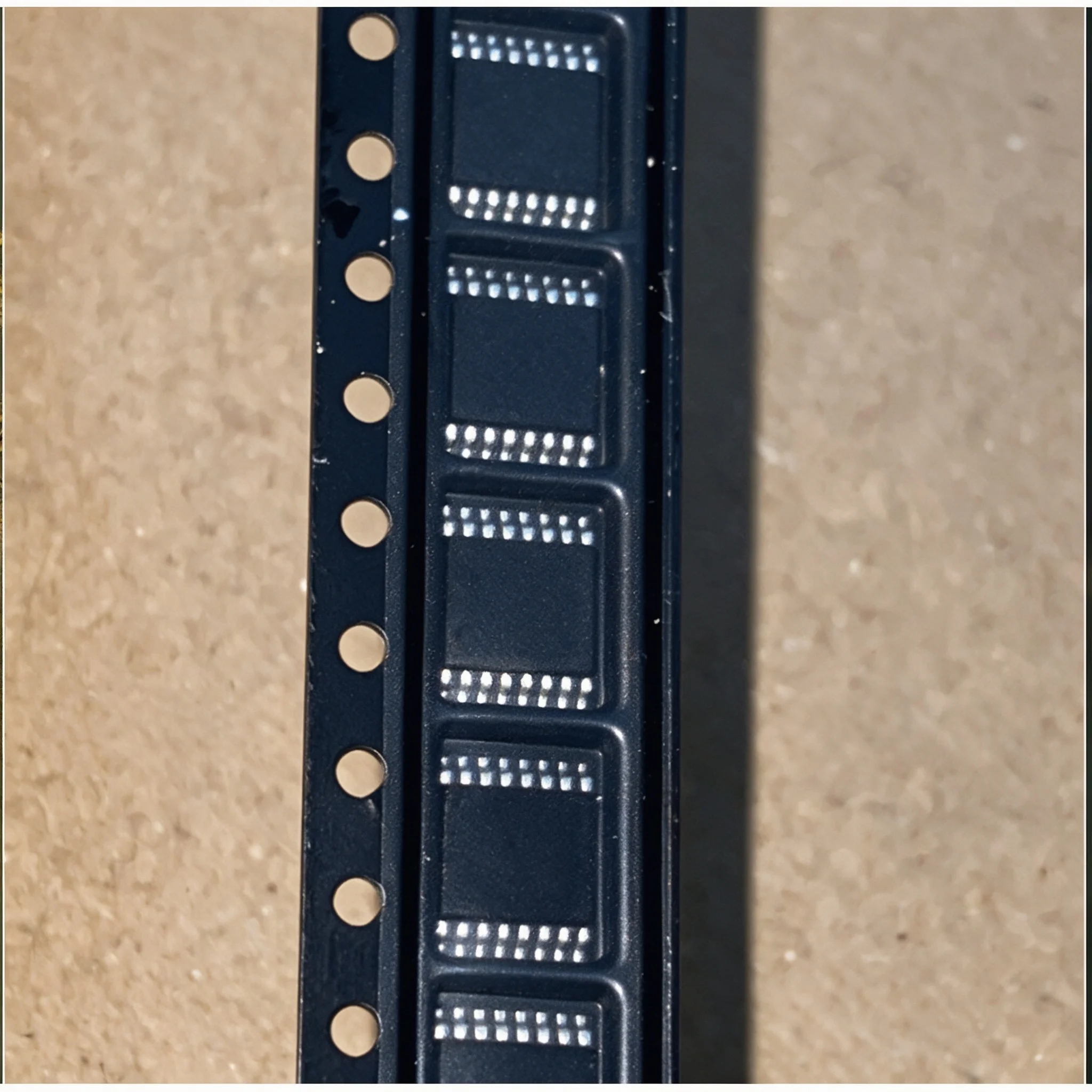 ADF4206BRUZ ADF4206  Single & Bulk Orders Equally Welcomed