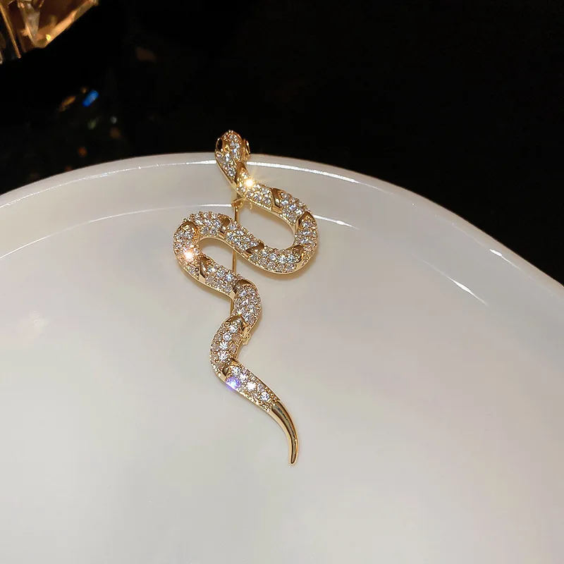 Unique Snake Zircon Brooch Personalized Creative Design Pins Women\'s Suit Coat Accessories Clip Punk Snake-shape Brooch Jewelry