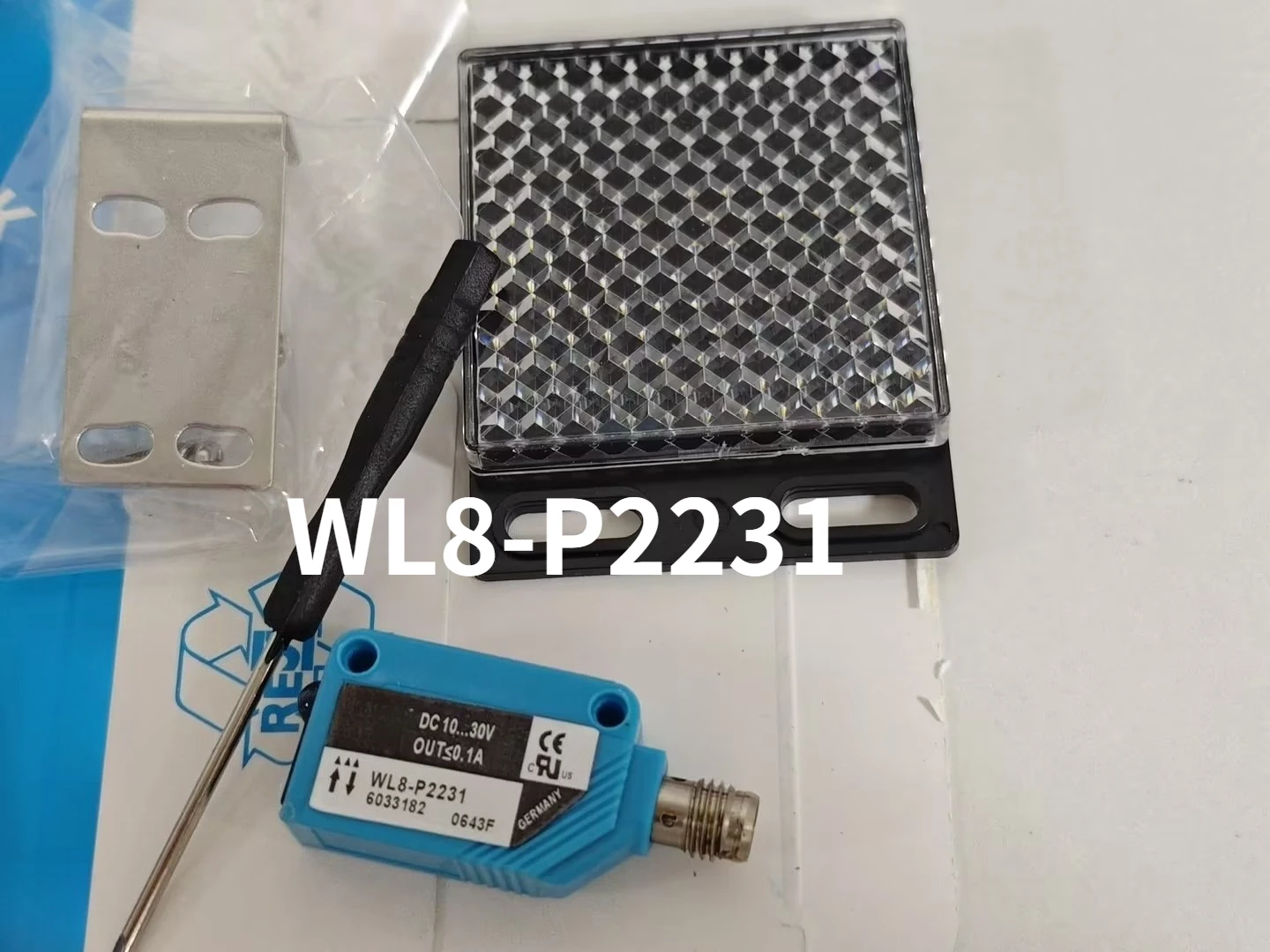 

Brand New Original Photoelectric switch WL8-P2231 WL8P2231 Fast delivery