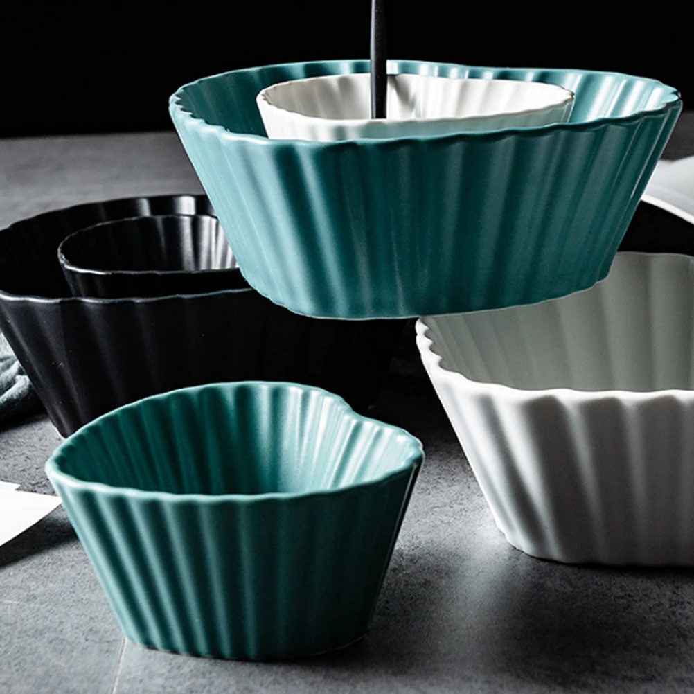 1 قطعة وعاء السيراميك على شكل قلب لون عشوائي الإبداعية الحلوى سلطة الفاكهة تخدم السلطانية لجمع الأسرة حفل زفاف