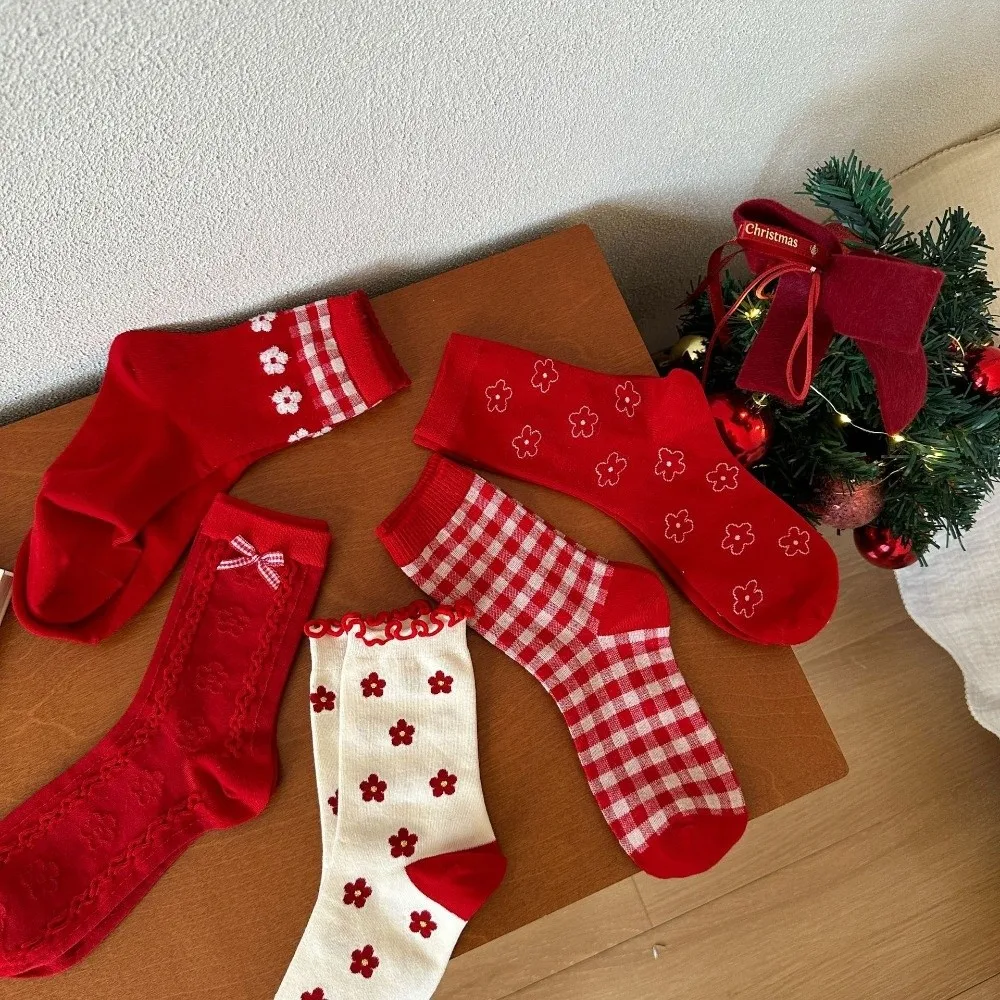 

Plaid Combed Cotton Red Socks Soft Breathable Heart Polka Dot Socks Comfortable Sweet Flower Socks Lunar New Year