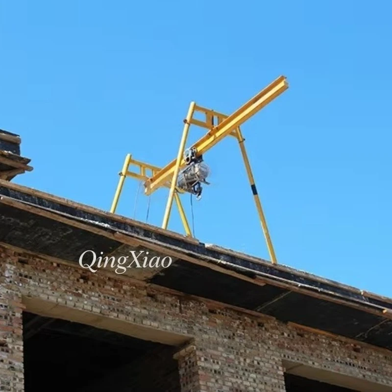 Grue de construction portative à quatre colonnes, nouvelle conception pratique, structure compacte, montage facile, déplacement et installation simples