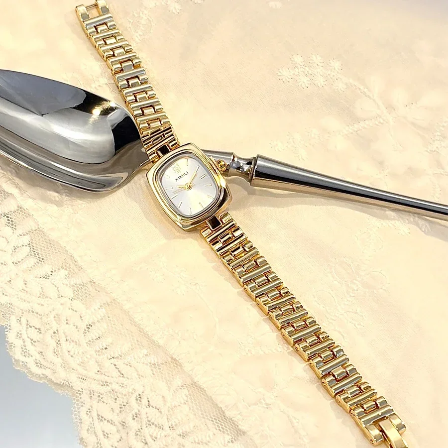 Square-Head Metal Band Exquisite Vintage Gold Watch for Women