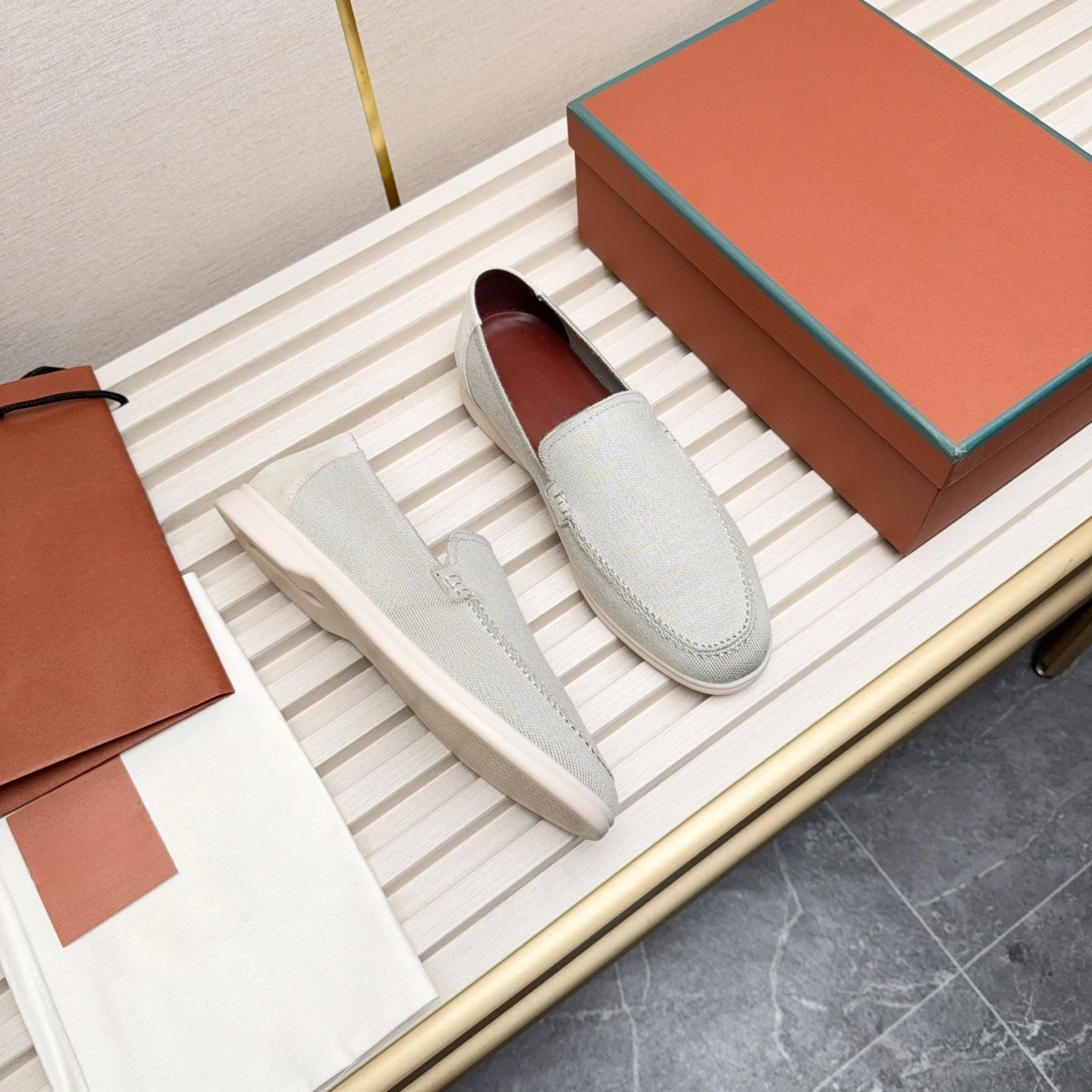 

Autumn Winter Luxury Brand Men's Shoes Handmade Loafers Wool and Suede Moccasins Breathable Non-Slip Casual Shoes Holiday Gifts