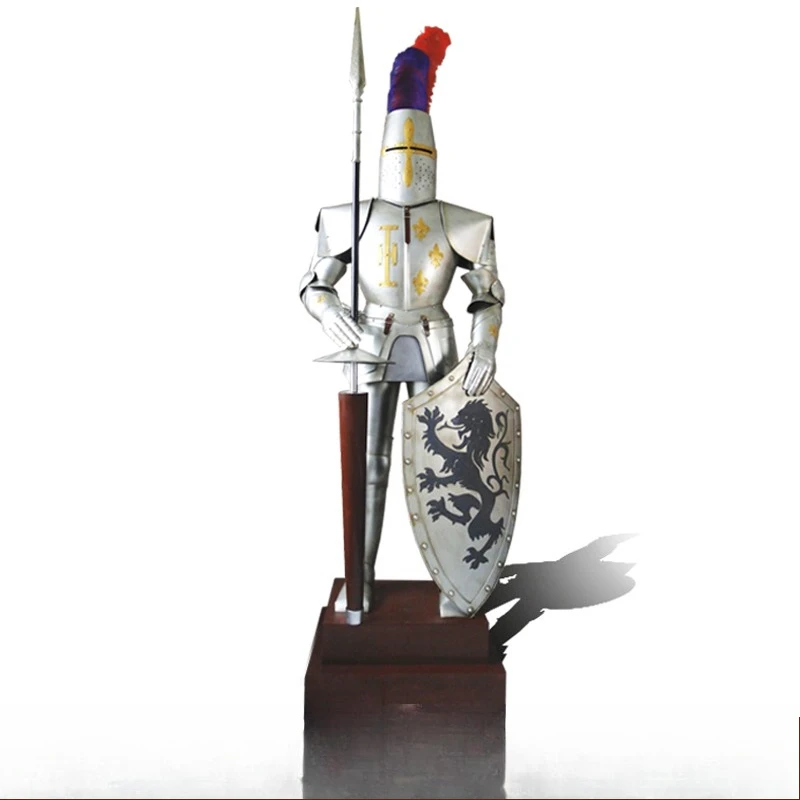 Large European medieval warrior Roman character villa KTV bar decoration ornament armor man model